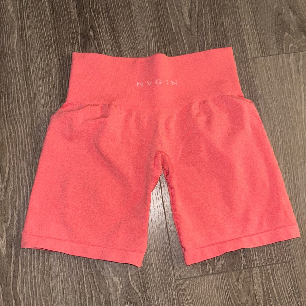 NVGTN Women's Vibrant Coral Bike Shorts
